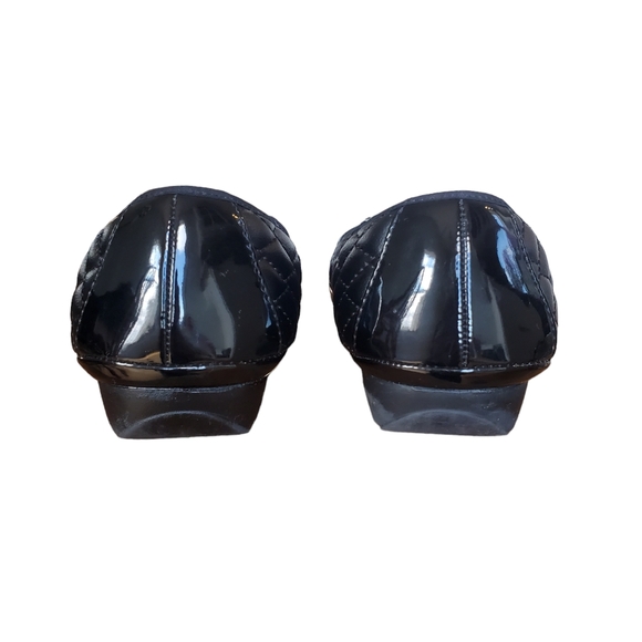 Naturalizer Quilted and Patent Leather Ballet Flats in Size 6 - Picture 7 of 9